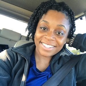 Meet your Posher, Monique